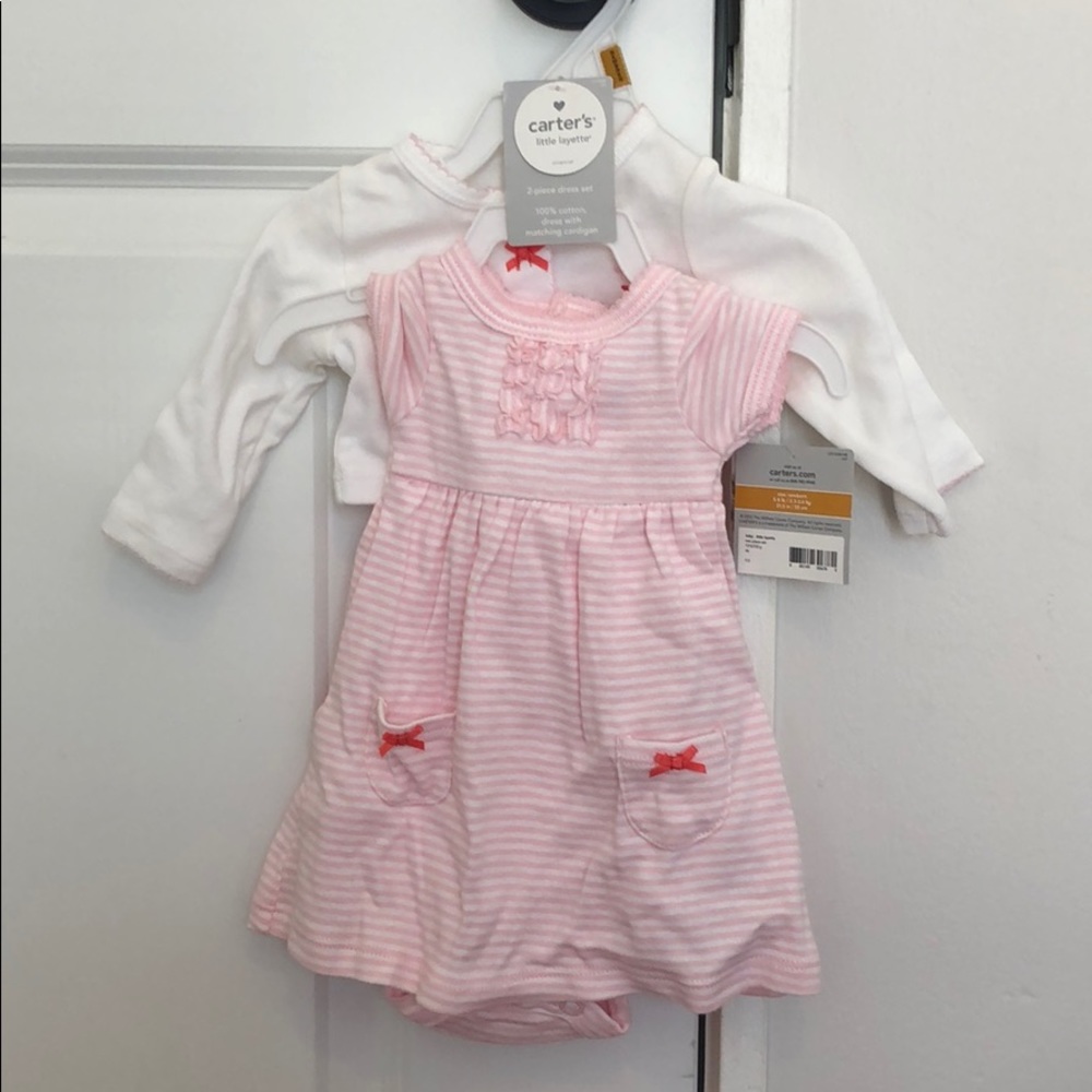 Carters Newborn 2 piece set